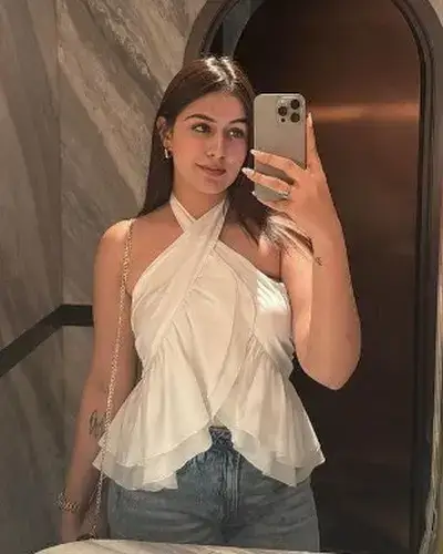 Escorts In Sadarpur